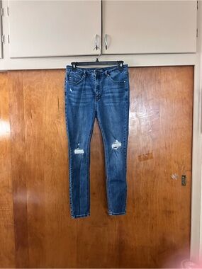 Judy Blue Medium Blue Distressed Skinny Jeans